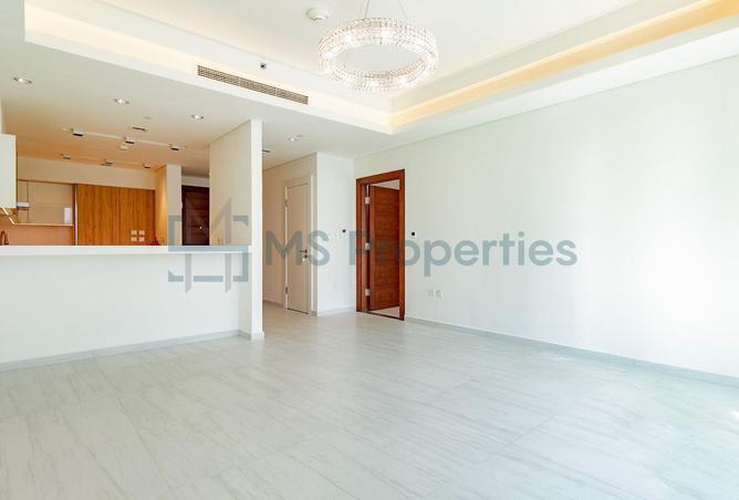 930468 - Property Image 3