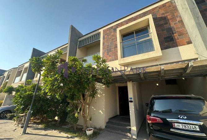 953978 - Property Main Image