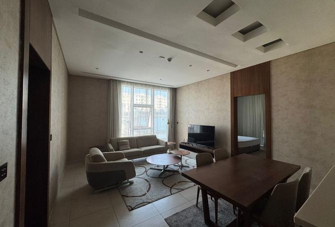 984677 - Property Image 2