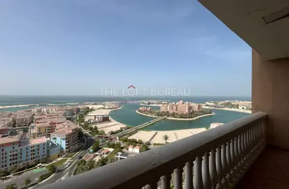 شقة - 2 غرف نوم - 2 حمامات للايجار في طريق بورتو الشرقي - بورتو أرابيا - جزيرة اللؤلؤة - الدوحة