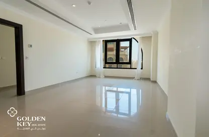 Apartment - 1 Bedroom - 2 Bathrooms for rent in West Porto Drive - Porto Arabia - The Pearl Island - Doha
