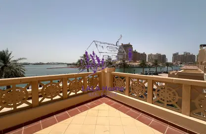 تاون هاوس - 4 غرف نوم - 6 حمامات للبيع في طريق بورتو الشرقي - بورتو أرابيا - جزيرة اللؤلؤة - الدوحة