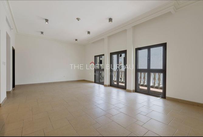 903240 - Property Main Image