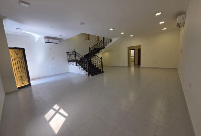 951653 - Property Image 3