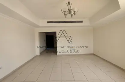 شقة - 2 غرف نوم - 2 حمامات للايجار في المنتزه - الدوحة
