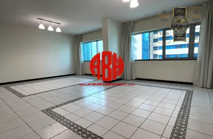 Apartment - 3 Bedrooms - 5 Bathrooms for rent in Golden Bay Tower - West Bay - West Bay - Doha
