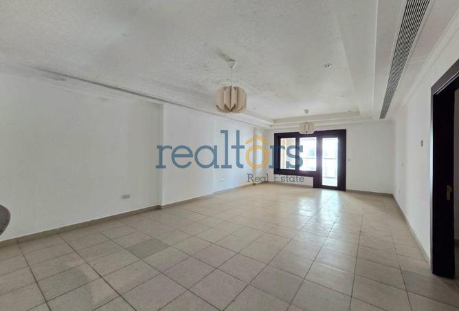 964877 - Property Image 2