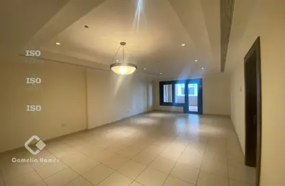 Apartment - 1 Bedroom - 2 Bathrooms for rent in West Porto Drive - Porto Arabia - The Pearl Island - Doha