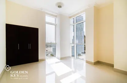 Apartment - 2 Bedrooms - 2 Bathrooms for rent in Marina Residences 195 - Marina District - Lusail