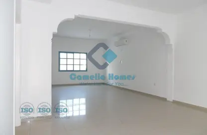 مجمع سكني - 4 غرف نوم - 5 حمامات للايجار في شارع النعيجة - غرب الهلال - الهلال - الدوحة