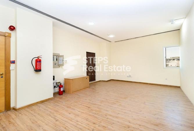983236 - Property Main Image