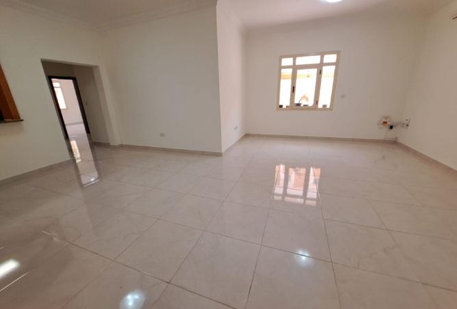 972985 - Property Image 3