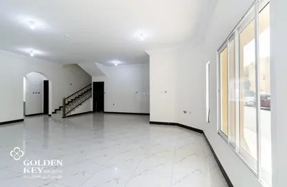 Empty Room image for: Villa - 5 Bedrooms - 6 Bathrooms for rent in Ain Khaled - Ain Khaled - Doha, Image 1