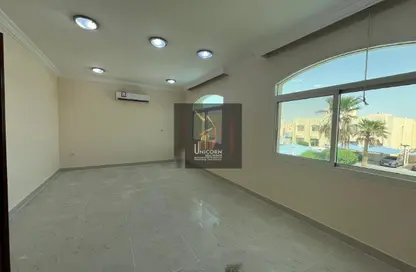 Compound - 2 Bedrooms - 2 Bathrooms for rent in Al Gharrafa - Al Gharrafa - Doha