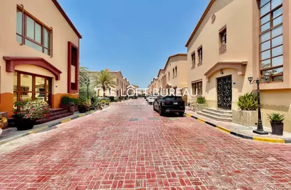 فيلا - 3 غرف نوم - 3 حمامات للايجار في مرموره فيلاز - المعمورة - الدوحة