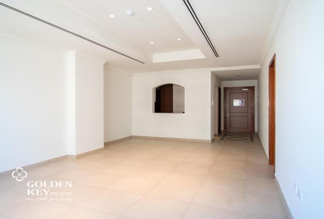 942117 - Property Image 2