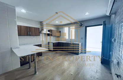 مجمع سكني - 5 غرف نوم - 6 حمامات للايجار في وادي المرخ - مريخ - المريخ - الدوحة