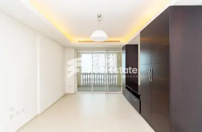 Apartment - Studio - 1 Bathroom for rent in East Porto Drive - Porto Arabia - The Pearl Island - Doha