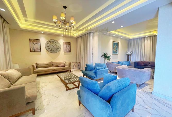 999156 - Property Image 2