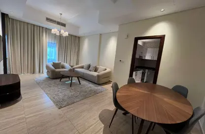 Apartment - 2 Bedrooms - 2 Bathrooms for rent in Viva Bahriyah - The Pearl Island - Doha