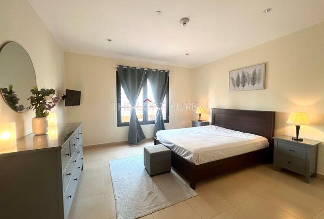 906290 - Property Image 3
