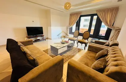 Apartment - 2 Bedrooms - 3 Bathrooms for rent in West Porto Drive - Porto Arabia - The Pearl Island - Doha