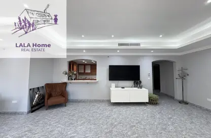 Apartment - 3 Bedrooms - 4 Bathrooms for rent in East Porto Drive - Porto Arabia - The Pearl Island - Doha