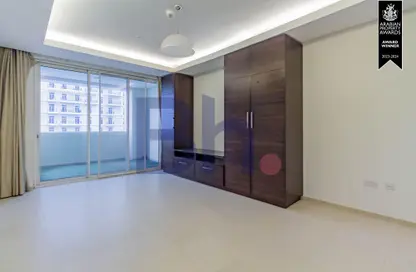 Empty Room image for: Apartment - 1 Bathroom for rent in Viva West - Viva Bahriyah - The Pearl Island - Doha, Image 1