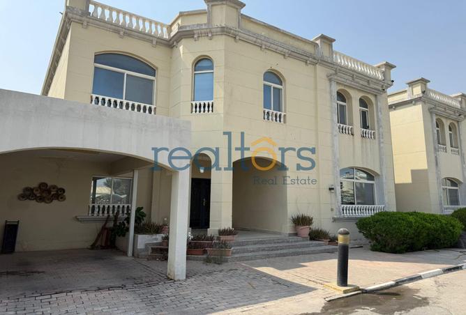 935177 - Property Image 2