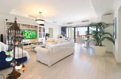 Apartment - 3 Bedrooms - 3 Bathrooms for sale in East Porto Drive - Porto Arabia - The Pearl Island - Doha