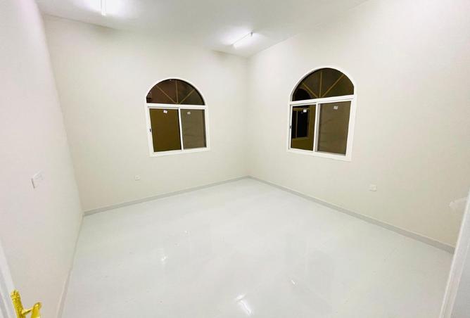 990982 - Property Main Image