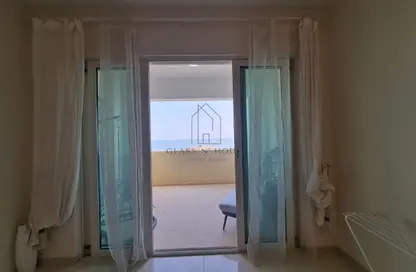 Apartment - 2 Bedrooms - 3 Bathrooms for sale in West Porto Drive - Porto Arabia - The Pearl Island - Doha