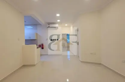 Apartment - 3 Bedrooms - 3 Bathrooms for rent in Old Airport 43 - Old Airport Road - Doha
