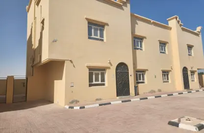 مجمع سكني - 5 غرف نوم - 5 حمامات للايجار في أم العمد - أم العمد - الشمال
