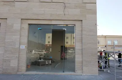 Shop - Studio - 1 Bathroom for rent in Salwa Road - Al Aziziyah - Doha
