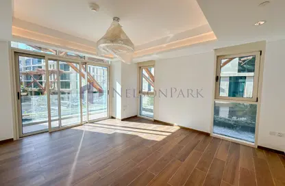 Apartment - 3 Bedrooms - 5 Bathrooms for rent in Gewan Island - The Pearl Island - Doha