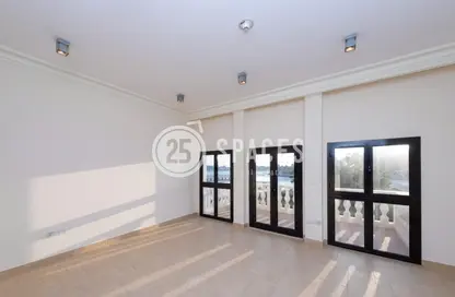Apartment - 1 Bedroom - 2 Bathrooms for sale in Chateau - Qanat Quartier - The Pearl Island - Doha