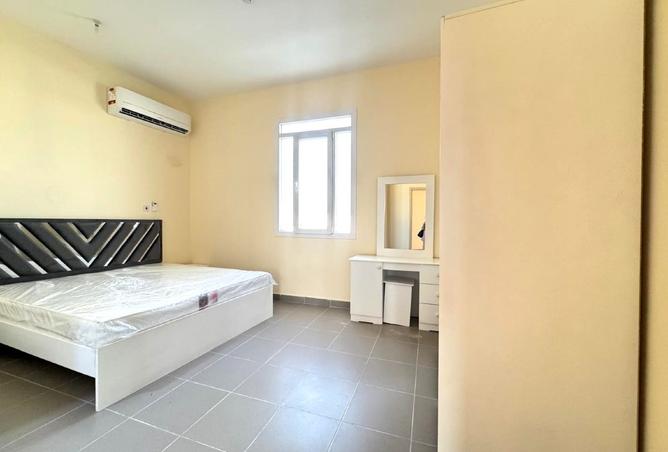 925832 - Property Image 3