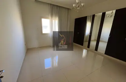 مجمع سكني - 5 غرف نوم - 6 حمامات للايجار في المسيلة - المسيلة - الدوحة