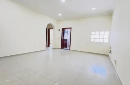 شقة - 2 غرف نوم - 2 حمامات للايجار في فريج بن محمود- جنوب - فريج بن محمود - الدوحة