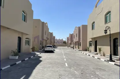 مجمع سكني - 3 غرف نوم - 3 حمامات للايجار في فلل عين خالد - عين خالد - الدوحة