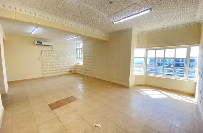 شقة - 2 غرف نوم - 2 حمامات للايجار في فلل عين خالد - عين خالد - الدوحة
