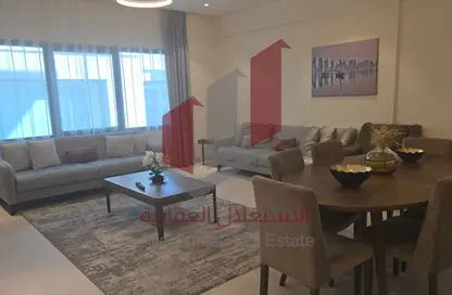 شقة - غرفة نوم - 2 حمامات للايجار في ويست واك - الوعب - الدوحة