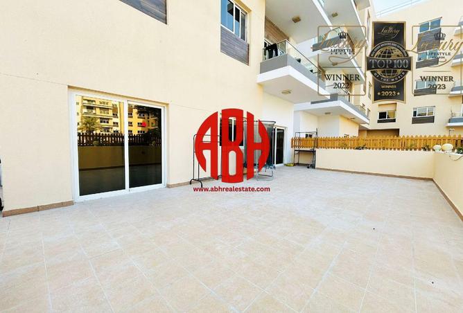 979715 - Property Image 3