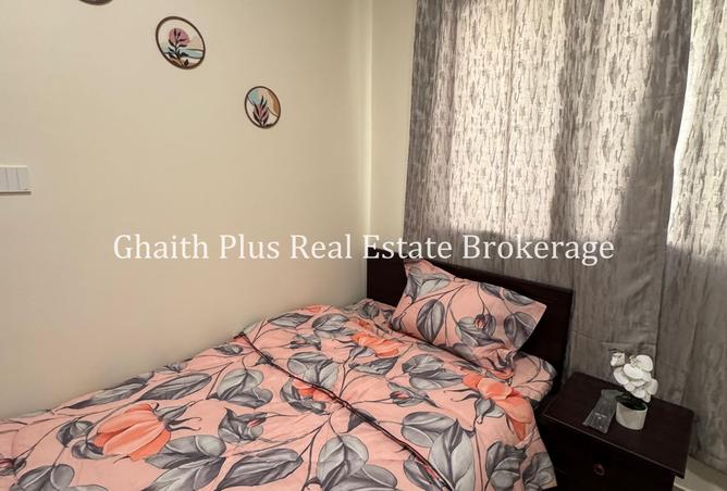 1002584 - Property Image 2