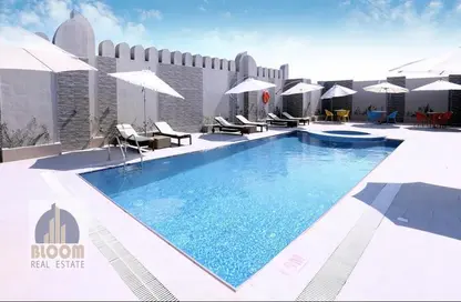 Apartment - 1 Bathroom for rent in Royal Plaza - Al Sadd - Doha