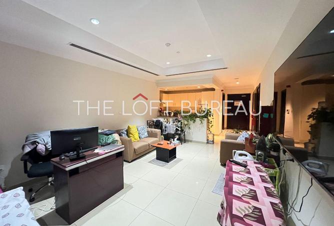 988692 - Property Image 3