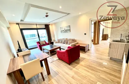 Apartment - 2 Bedrooms - 3 Bathrooms for rent in Al Sadd Road - Al Sadd - Doha