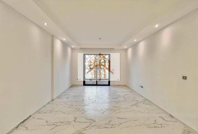 939393 - Property Main Image