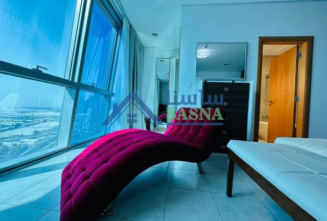 956115 - Property Image 3